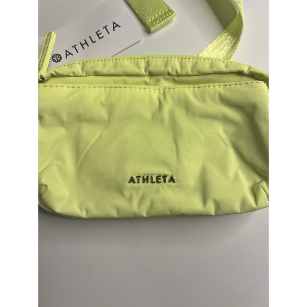 Athleta All About Crossbody Belt Bag Neon NWT Fanny Pack Mom Everyday Athletic - Picture 3 of 6